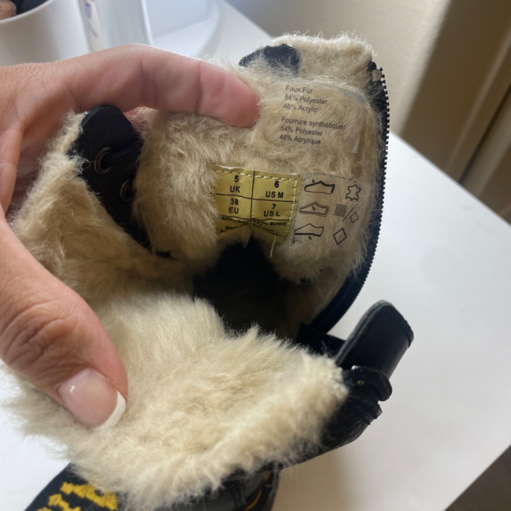 Doc Marten’s Leather Fur - Picture 9 of 11